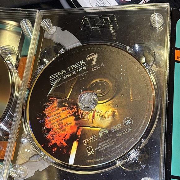 Star Trek Deep Space Nine series 7 - Picture 9 of 13